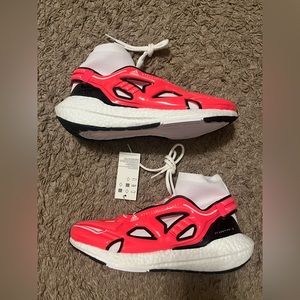 NWT Adidas x Stella McCartney Ultraboost 22 ‘Turbo’